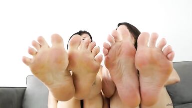 Stella and Raven Wrinkled Soles - 4 image