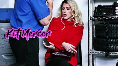 Blond Mother I'd Like To Fuck Kit Mercer Caught Stealing And Punished - 1 image