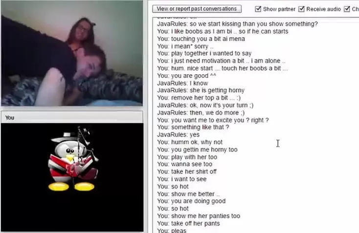 734px x 477px - Chatroulette Cute Sexy Italian pair play - cum in throat at Zeenite