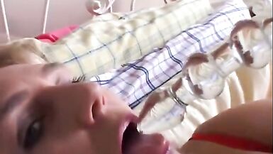 Oldukça Büyük İşaretçi Kız Kardeşler Eski Spunker Onu Becerdiğini Hayal Ediyor - 2 image