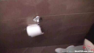 Fahişe DURDURMA - Paha biçilmez kapışmasıyla 25 yaşındaki Çek kız - 3 image