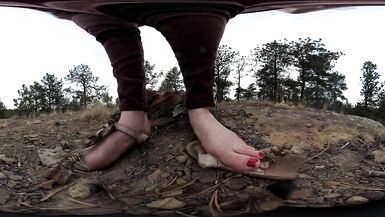 女巨人让老板在公共场合为她服务，直到Agonorgasmos！freckledRED 360 VR HD - 3 image