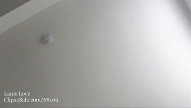 Unaware Afro Giantess