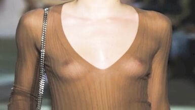 Kendall Jenner & Khloe Kardashian watch each other's big tits & asses in public - 3 image