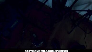 Hawt Stepmom Sofia Star Positions For Pictures & Bonks Her Son - StayHomeMilf - 4 image