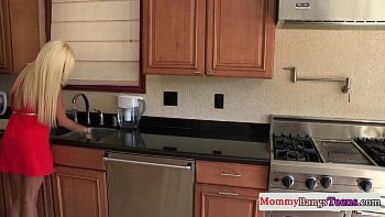 Mommy cougar shows stepteen how its done - 1 image