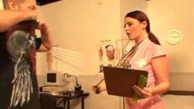 Sophie Dee linfirmière