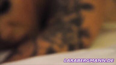 Lara Bergmann ile 1. porno boşalması (kesilmemiş) - 4 image