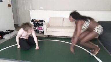 Paris Love vs Elis Ataxx Mixed Wrestling