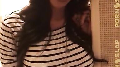 PornSlap - Ariella Ferrera ramassée dans un casino - 3 image