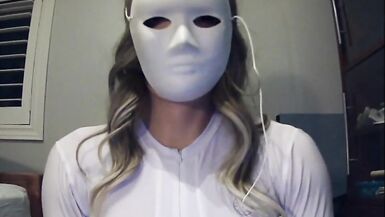 Beyaz Pt1de Maskeli Gal! Büyük Tamponlu Gizemli Maskeli Bir Hotty Kendini Hissediyor! - 2 image