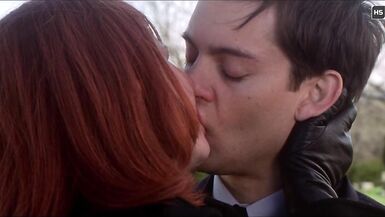 Kirsten Dunst Scènes de sexe 1080p - 2 image