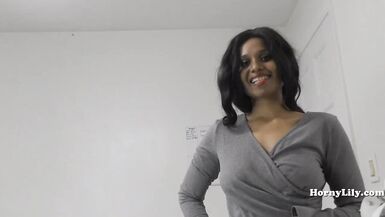 MILF HornyLily shows her big ass and pees roleplay - 2 image