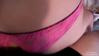 Moms vordere Tür ficken fest