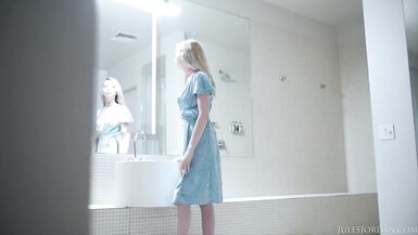 Hotel Harlot Lexi Lore Gets An Interracial Anal Reaming!