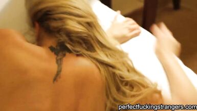 The beautiful Milf Julia Ann fucked by a sexy stranger - 3 image