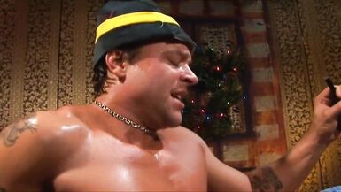 Santa's wife want's to get her ass fucked