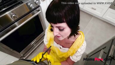 My Beautiful Mom Takes Care Of My Cock In The Kitchen- Jane Dove - 3 image