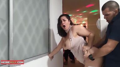 Mein Schwager fickt mich auf seiner Party