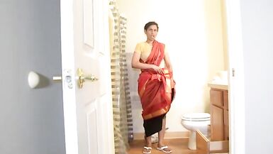 indian maid masturbation with sex toy - 3 image