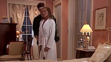 EDU E HELENA TRANSAM PELA PRIMEIRA VEZ