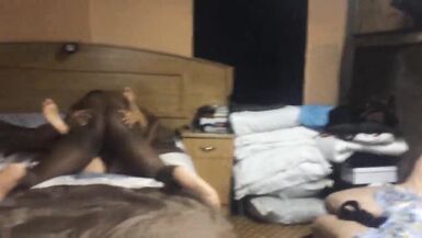 見知らぬ男に犯されるジゼル - 4 image