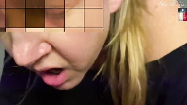 Mulher MILF gostosa babando e chupando uma pica grande enquanto fode um sibiano - 3 image