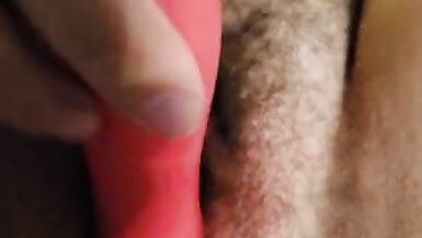 毛深い妻のマスターベーション