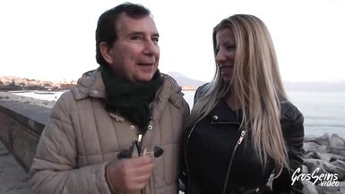 Lara, milf sexy aux gros seins aime les jeunes français