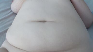 Orgasmo matutino todos los días para una milf con un gran culo. Lesbianas POV. Pawg - 5 image