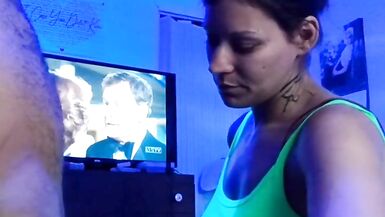 Wisconsin MILF Gets Facial - 2 image