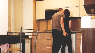 Mon double frère de mari a éjaculé en moi, mon cocu a tout léché - 1 image