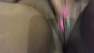 SlitVibez Moans as she Cums