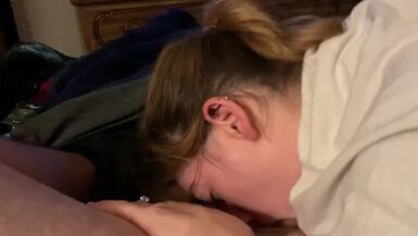 Baiser la chatte serrée de sa femme