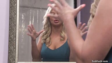 Busty bağlı MILF anal becerdin - 4 image
