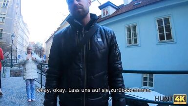 HUNT4K. Der Mensch Bewundert, Wie Vollbusige Schönheit Jäger Auf Titten Abspritzen Lässt - 4 image