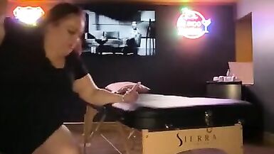 Une BBW mexicaine se fait pilonner par une BBC de 10 pouces