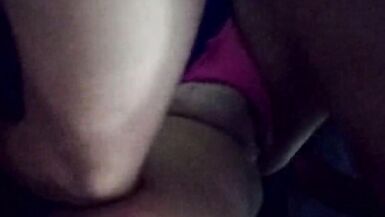 Fui medir pau do meu marido e nao.resisti chupei ele - 5 image