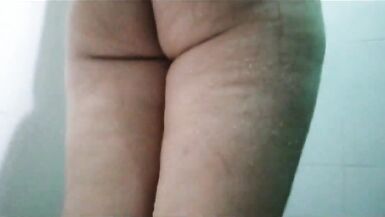 I spied on my mamasita neighbor while bathing and when she realized it, I put her to suck my dick (part 1) - 2 image