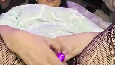LAURA-SQUIRTS Slow Motion Pussy Play - 3 image