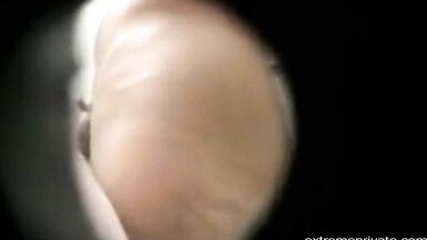 my moms blowjob filmed through the keyhole - 2 image