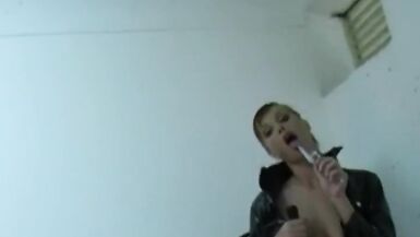 Sweet Nicol from Faraway Europe Pussy Fingering Moment - 3 image