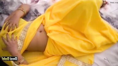 Hot Savita bhabhi ne akele me chut me ungli ghumayi - 6 image