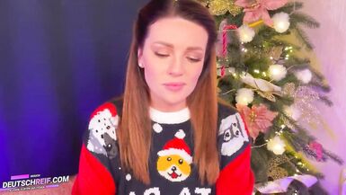 Cristmas Blowjob und Sperma schlucken - 2 image