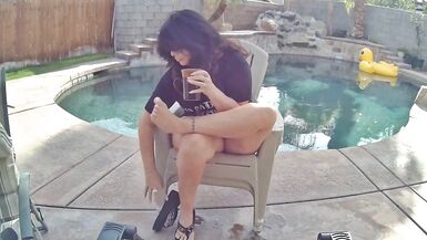 Mature amateur smokes and ignores you in sexy platform flipflops with toesucking - footfetish - 5 image