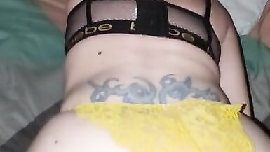 Amateur Natural MILF Breaks in the new Year with a Facial - 5 image
