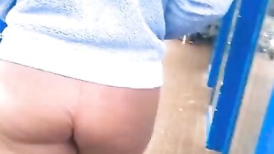 Latina de rabo curto e grosso - 3 image