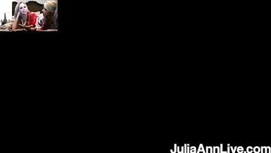 Puma peituda fazendo sexo oral! Julia Ann e a loira bombástica Vicky Vette têm um orgasmo! - 6 image
