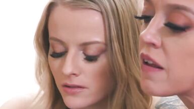 Dee Williams cant Resist Paris Whites Wet Pussy - 6 image