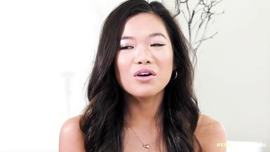 Perv Asian Mom Watches Them Having Sex! - Vina Sky, Lucky Starr - 3 image